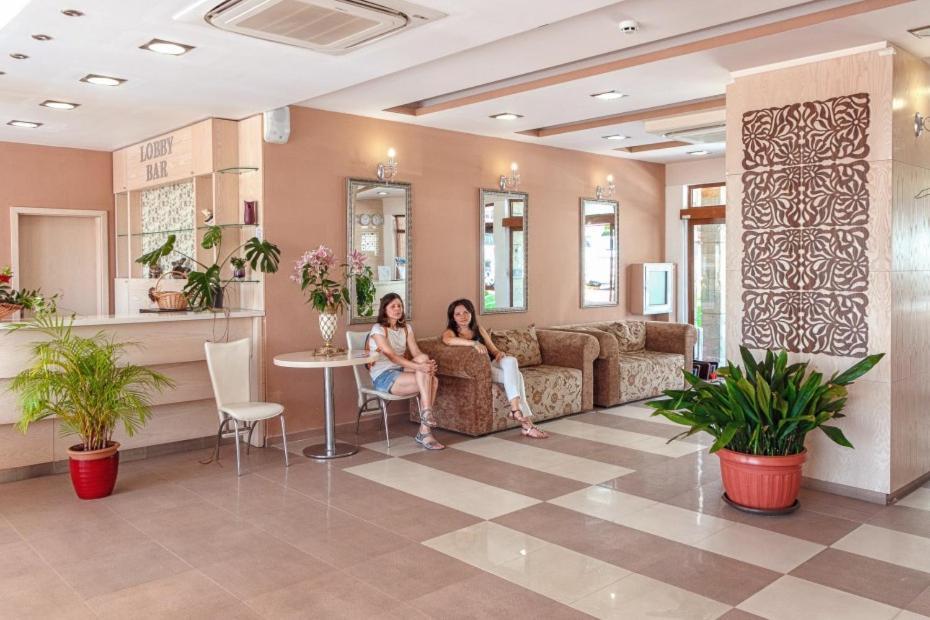 Александра Hotel Sveti Vlas Exterior foto
