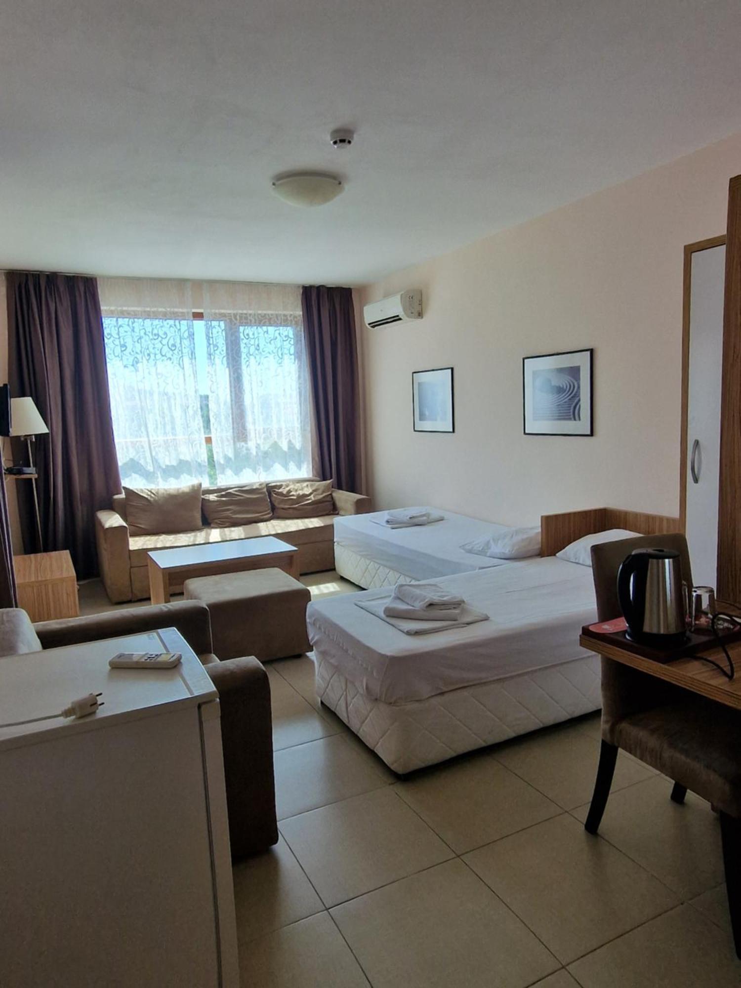 Александра Hotel Sveti Vlas Exterior foto