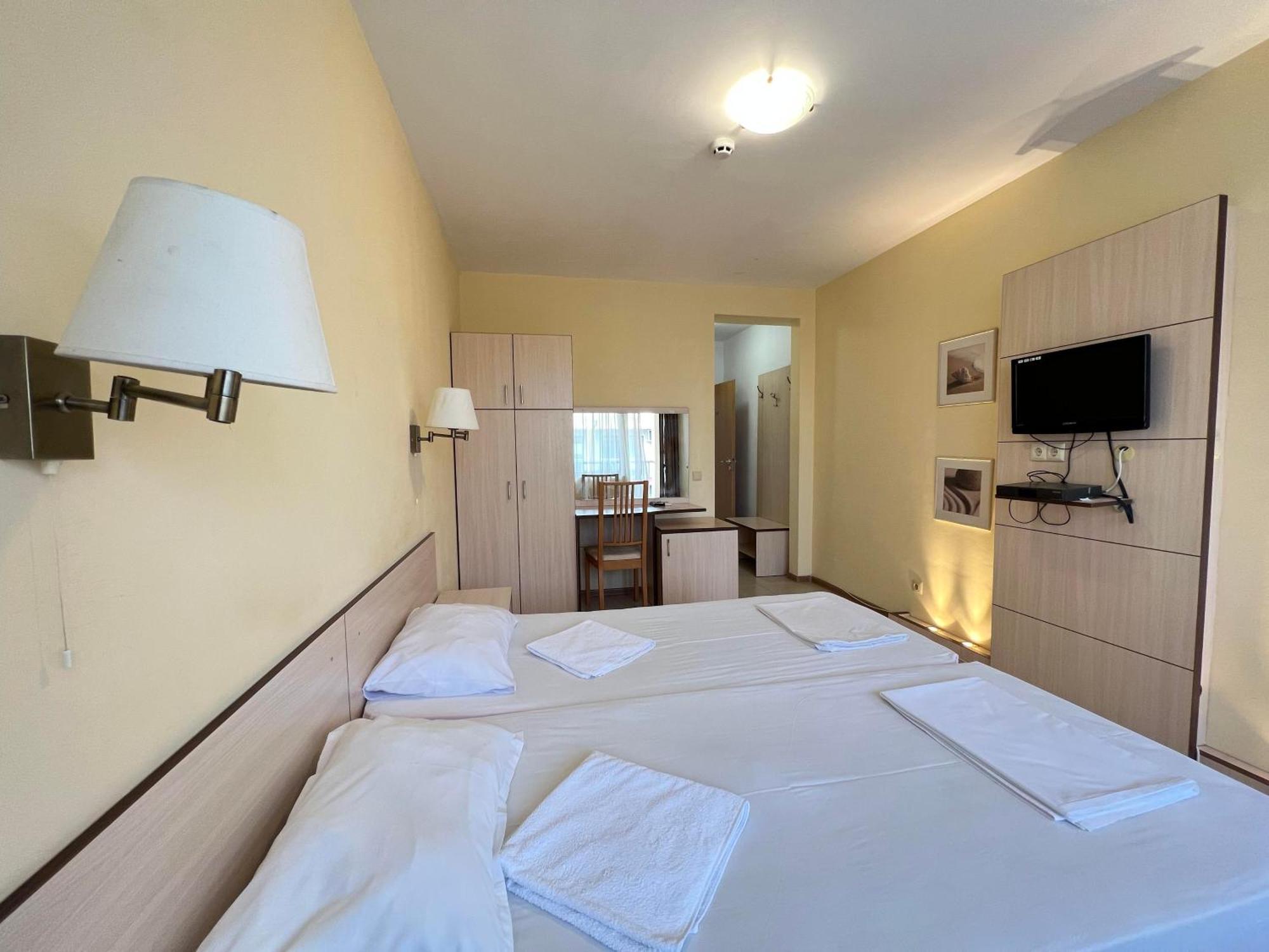 Александра Hotel Sveti Vlas Exterior foto