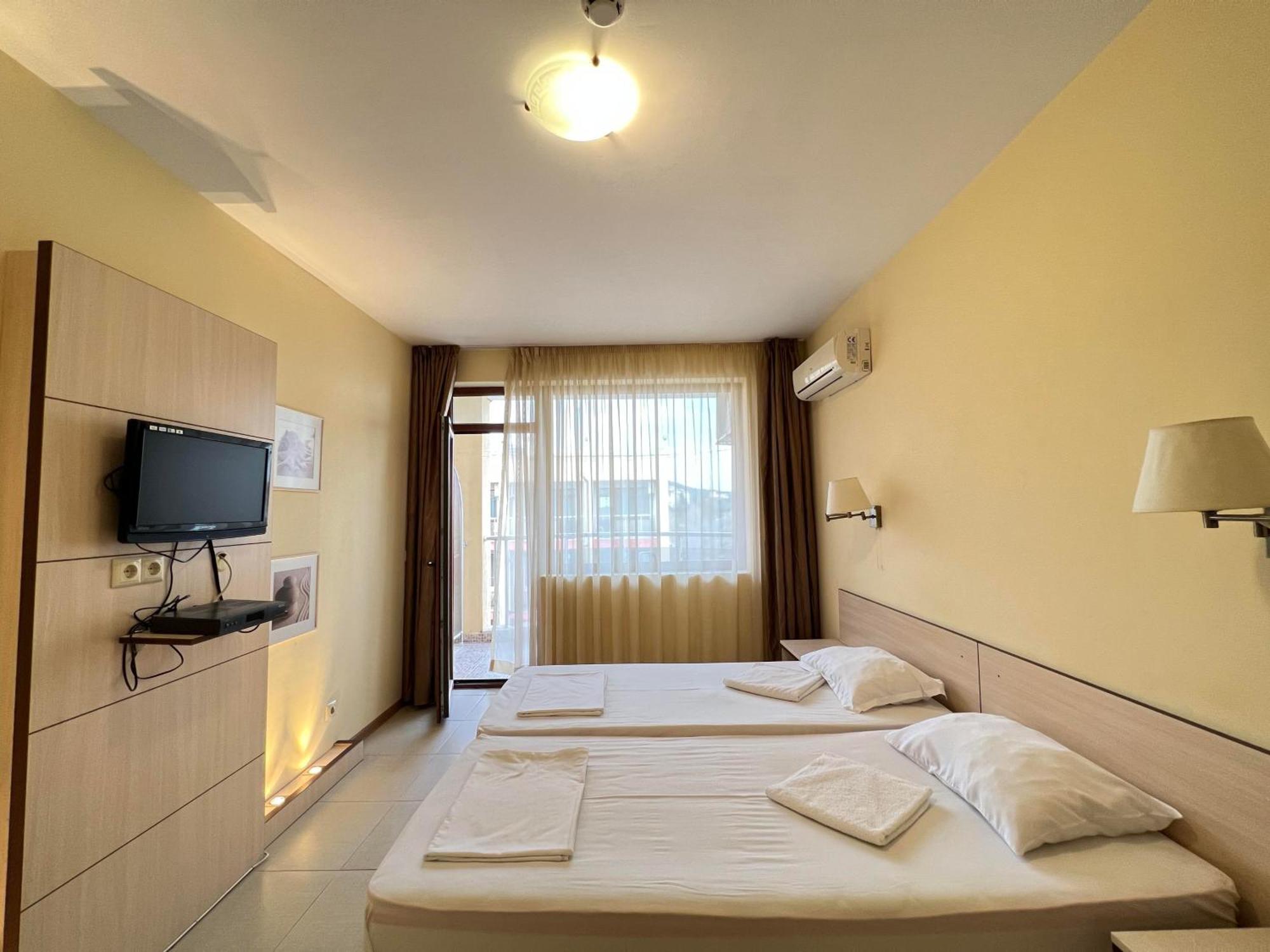 Александра Hotel Sveti Vlas Exterior foto
