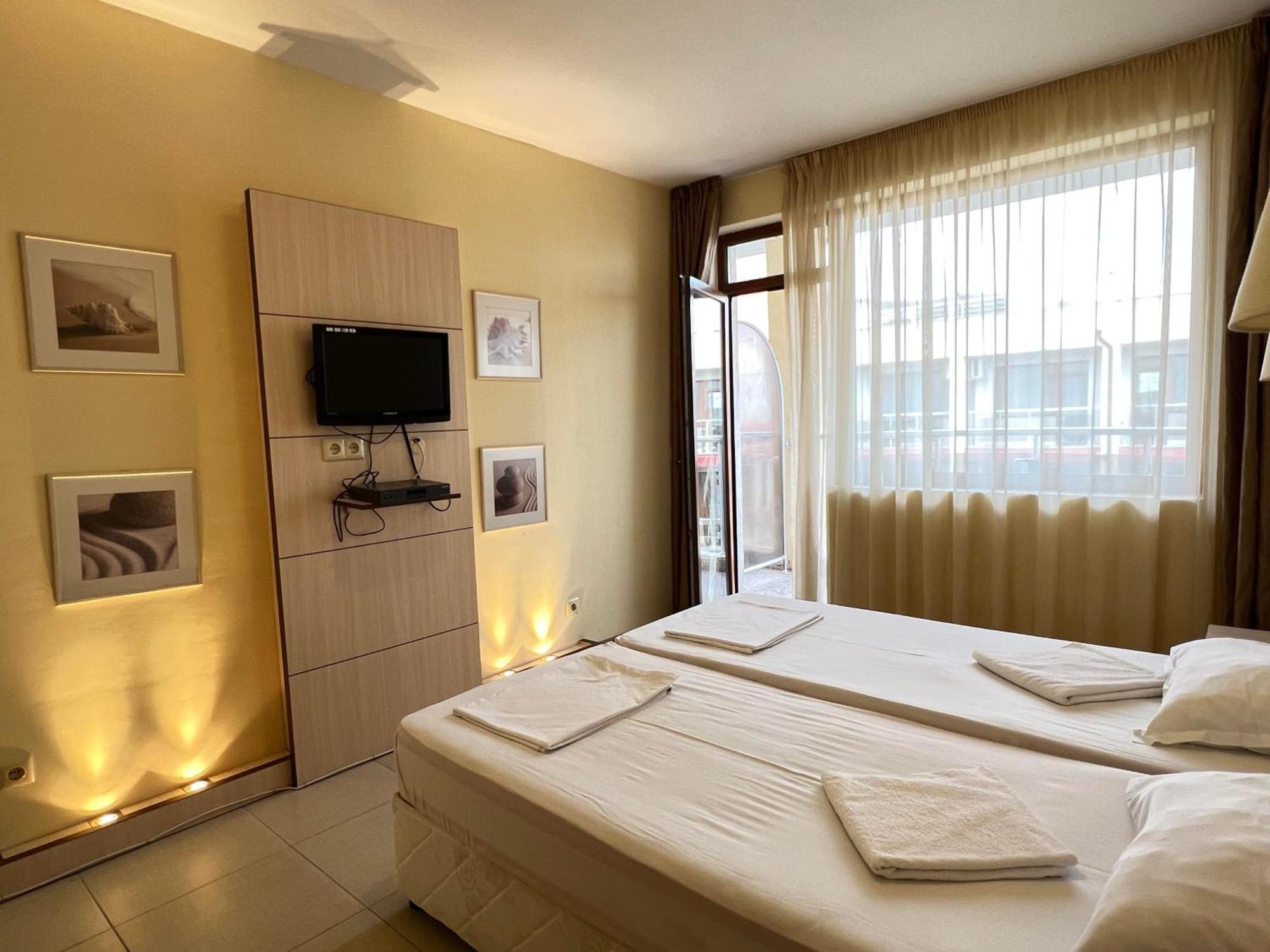 Александра Hotel Sveti Vlas Exterior foto