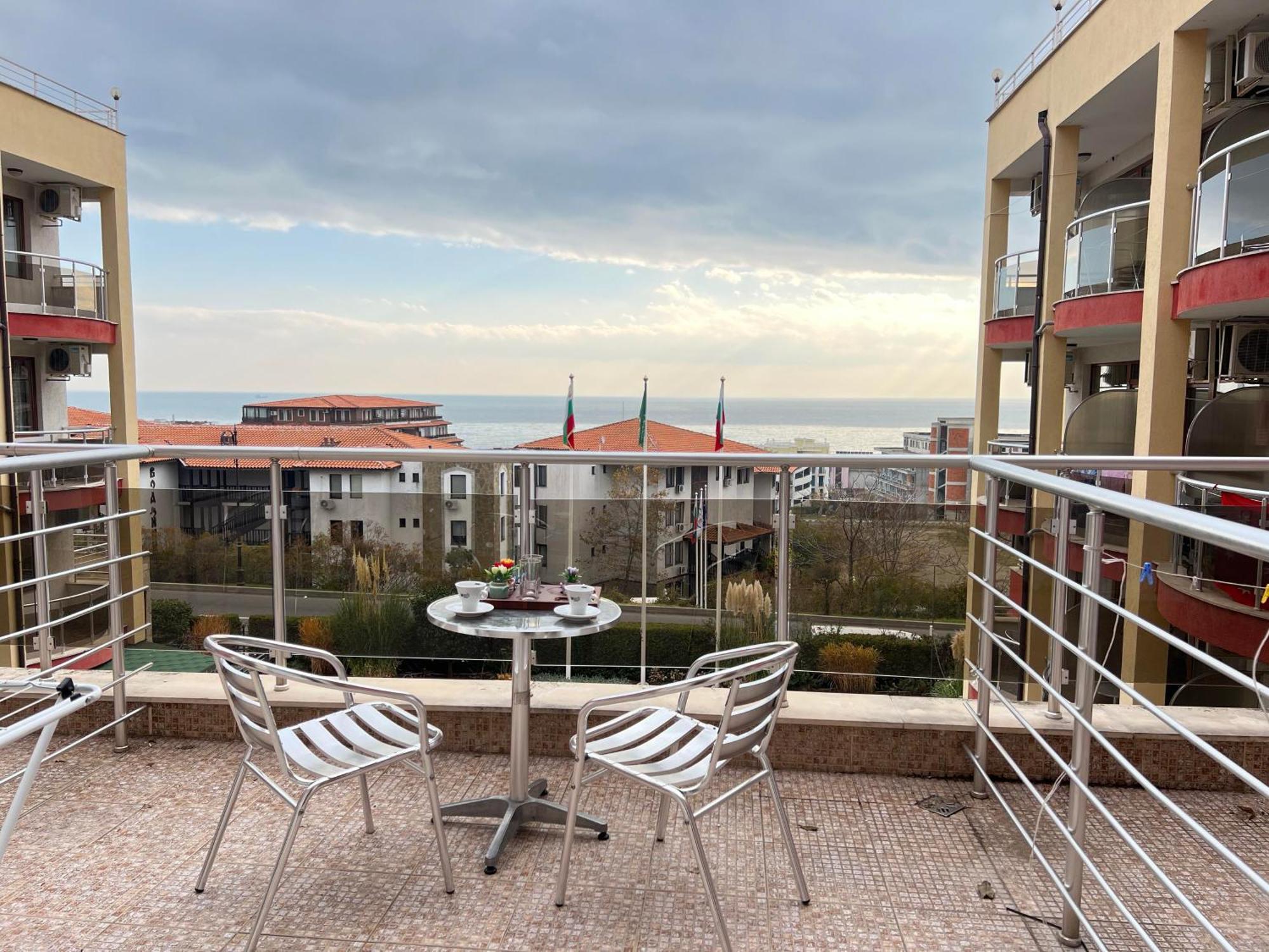 Александра Hotel Sveti Vlas Exterior foto