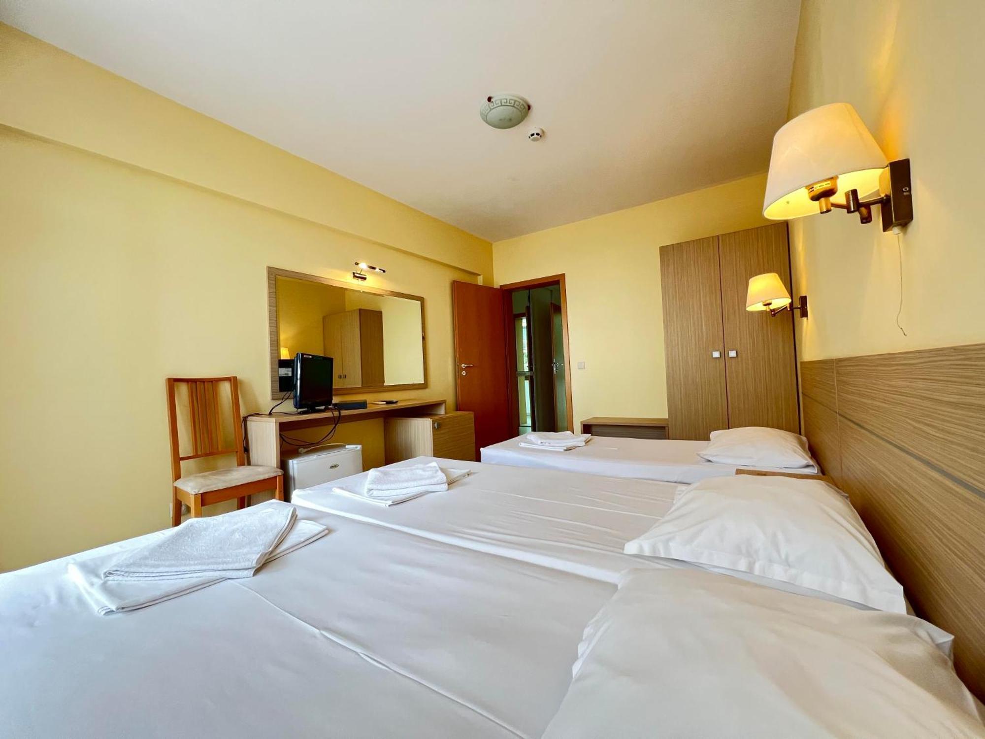 Александра Hotel Sveti Vlas Exterior foto