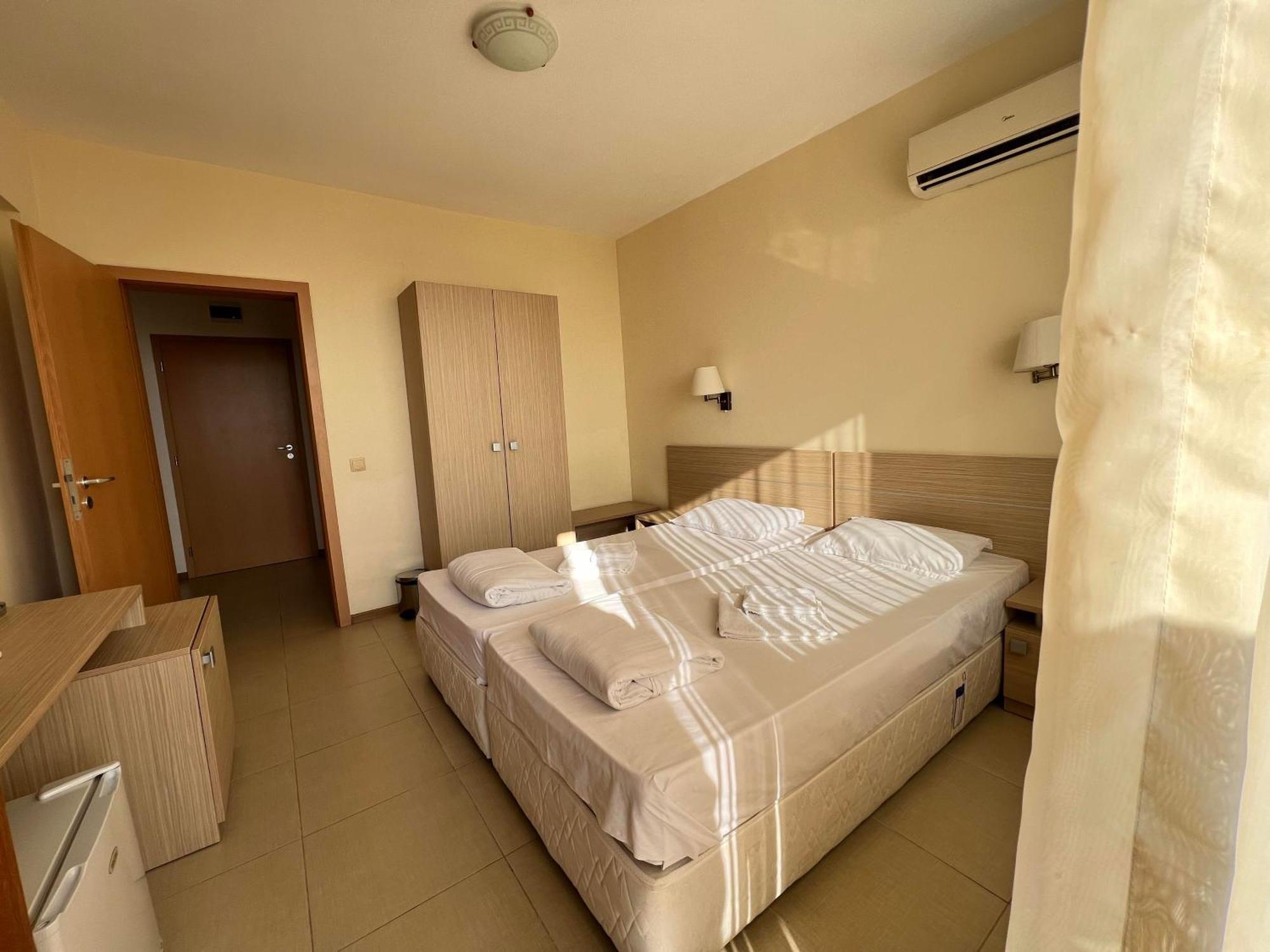Александра Hotel Sveti Vlas Exterior foto